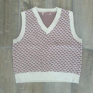 Sage and Oak Sweater Vest - Pink and Cream, Size Medium